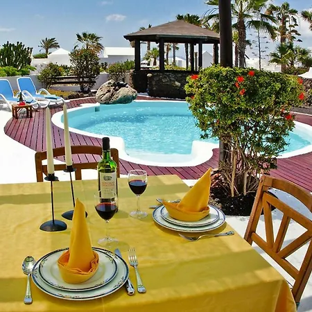 Holiday Villas Kamezi Playa Blanca Ace03034 Oyb *